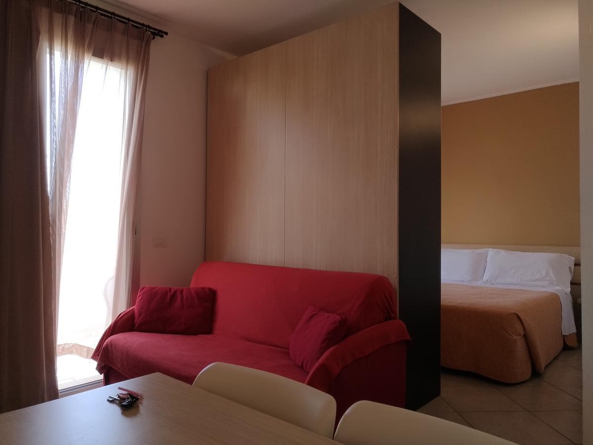 Residence Ilario Suite Hotel ริชโชเน ภายนอก รูปภาพ