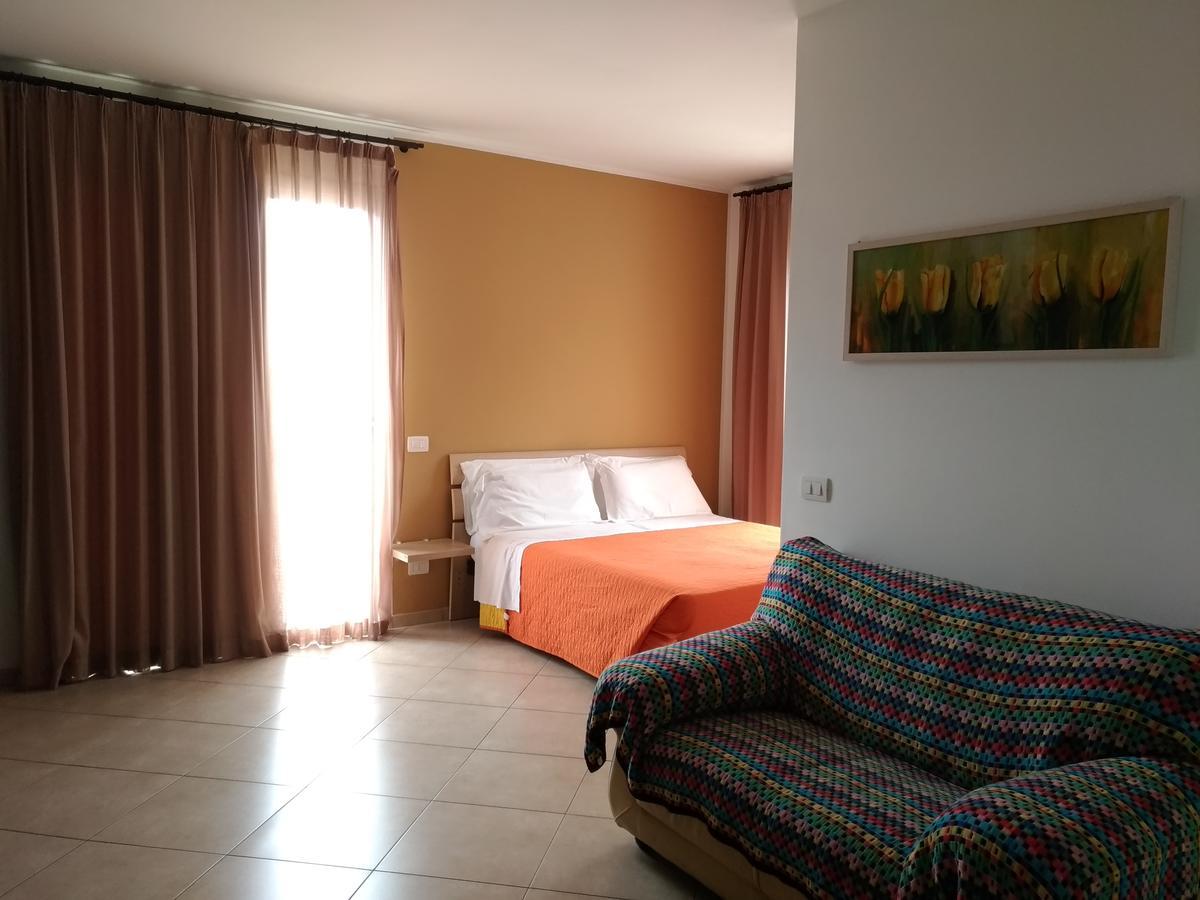 Residence Ilario Suite Hotel ริชโชเน ภายนอก รูปภาพ